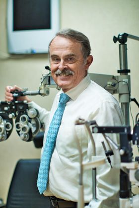 Optometrist Greg pearl